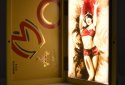Dazzled-cigar-box-open