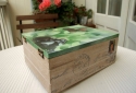 website - Kahlo - Box outside